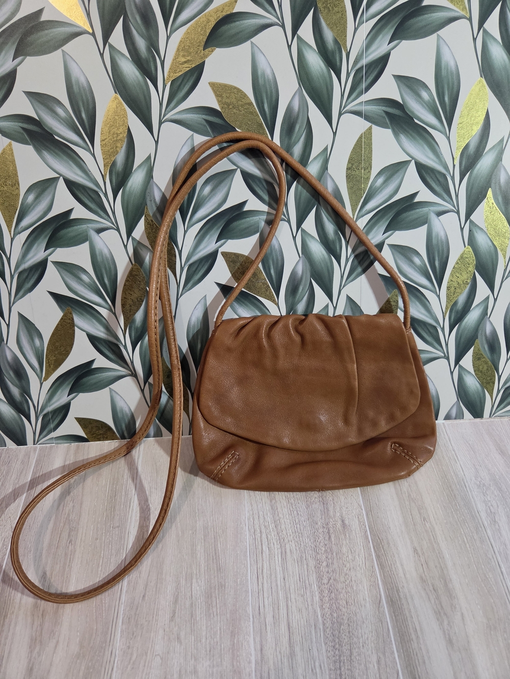 Vintage Fossil Cognac Tan Leather Pouch Crossbody Bag Whipstitch 6x8.25"